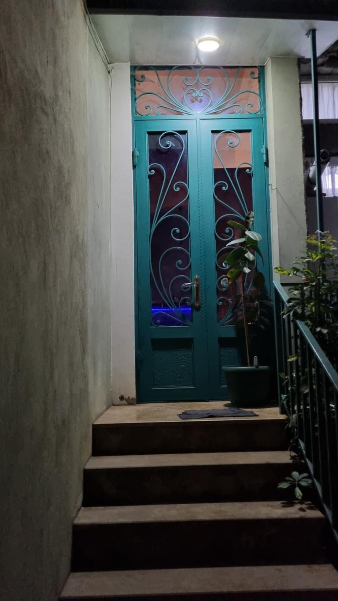 Anna'S Apartment Batumi Exterior photo